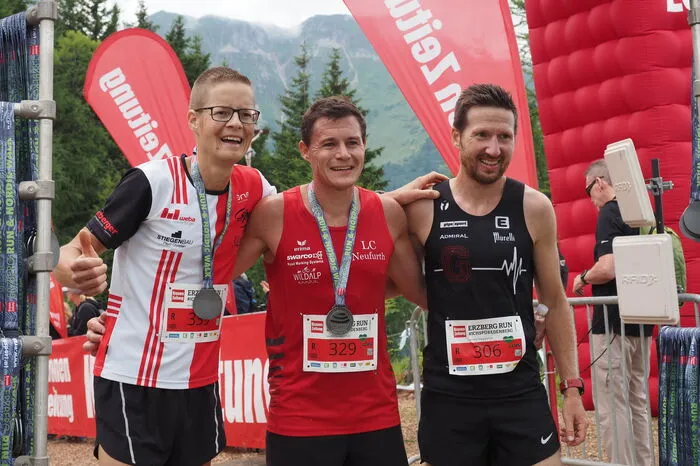 Bei den Männern holte sich Domenik Vizani vor Markus Schreiner (l.) und Andreas Potocar (r.) den Sieg.