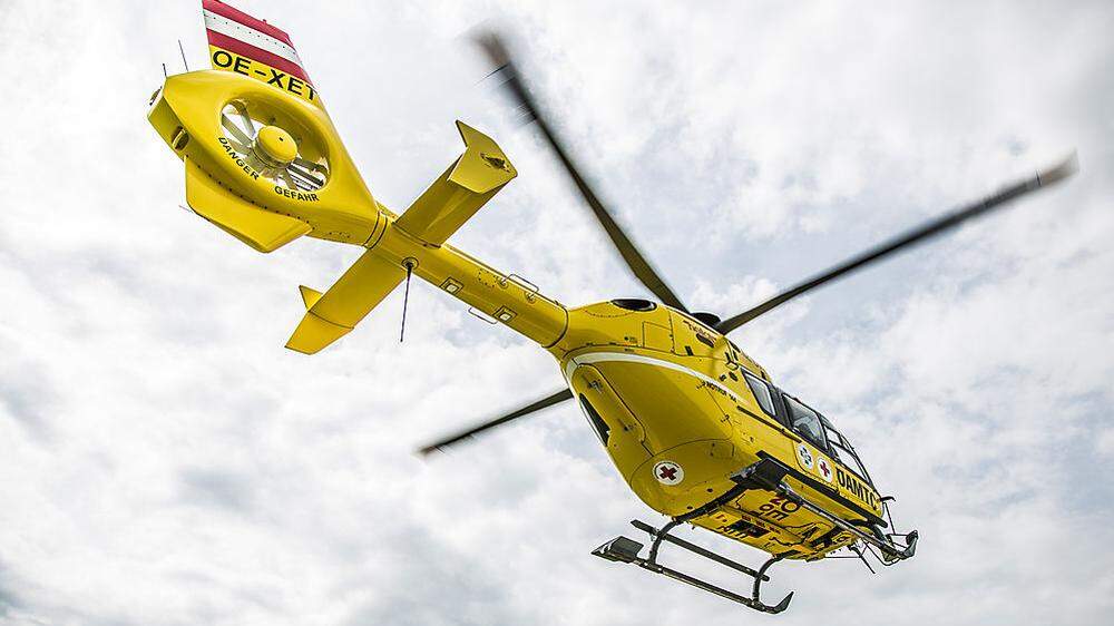 Der Verletzte wurde mit dem Rettungshubschrauber ins LKH Graz geflogen
