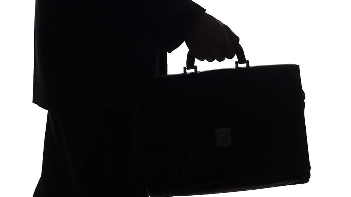 Untreue und Bestechung müssen nicht immer plakativ mit dem Geldkoffer stattfinden.