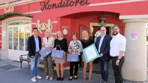 Lukas Kalcher, Riki Vogl, Beate Rabensteiner, Stefanie Gensinger, Iris Hammer, Peter Sükar und Hannes Buchhauser