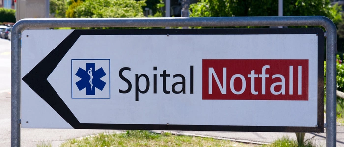 Auch das Universitätsklinikum in Linz konnte die Patientin nicht aufnehmen. Dort müssen OPs wegen Personalmangels sogar gestrichen werden (Sujetbild)