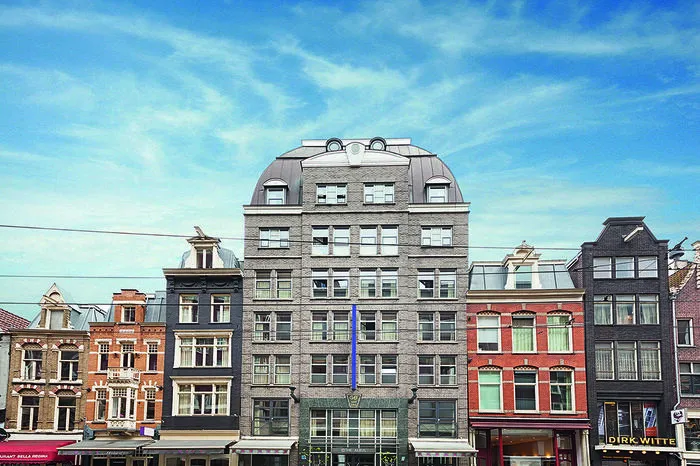 Bereits vor sieben Jahren wurde das 2003 gegründete Haus gründlich renoviert und in ein Designhotel umgewandelt. Die Gäste werden in den durchgestylten Badezimmern mit Regenduschen verwöhnt.