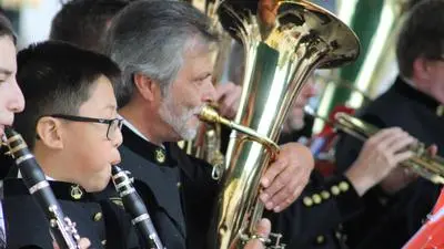 Am Sonntag spielte das Blasorchester Voestalpine Donawitz am Hauptplatz von Leoben auf