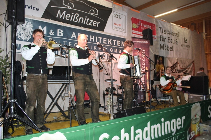 Musikalische Umrahmung durch „Krainerwind“