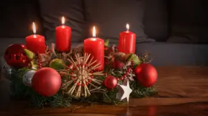 Am Adventkranz leuchten schon bald alle vier Kerzen
