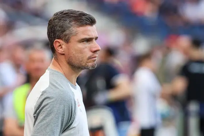 SALZBURG,AUSTRIA,07.APR.24 - SOCCER - ADMIRAL Bundesliga, championship group, Red Bull Salzburg vs SK Rapid Wien. Image shows head coach Robert Klauss (Rapid).
Photo: GEPA pictures/ Mathias Mandl