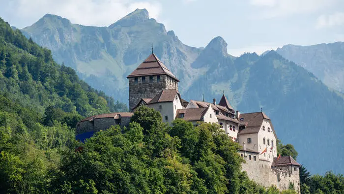 Schloss Vaduz ist das Wahrzeichen Liechtensteins und der Wohnsitz der Fürstenfamilie