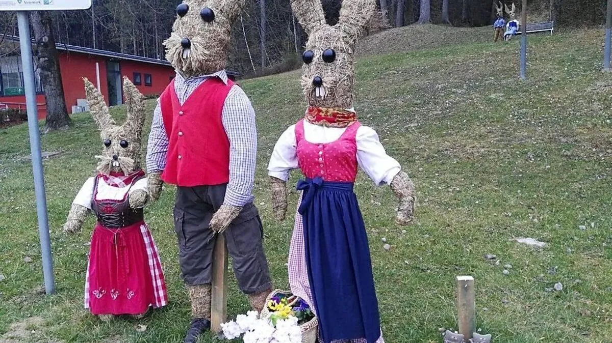 Vom Dechantteich in Köflach haben Jugendliche einen Strohhasen entwendet