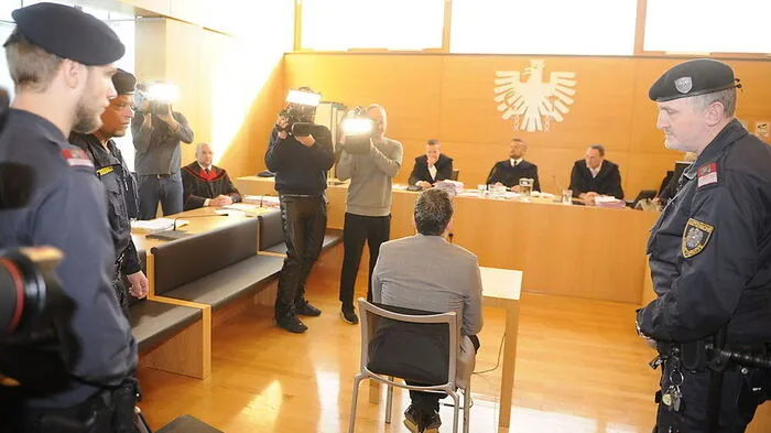 Der 31-jährige am Freitag vor dem Schwurgericht am Landesgericht Leoben