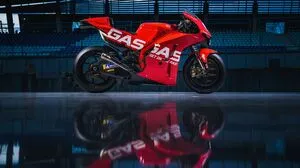 Rot statt Orange. Tech3 fährt mit GasGas