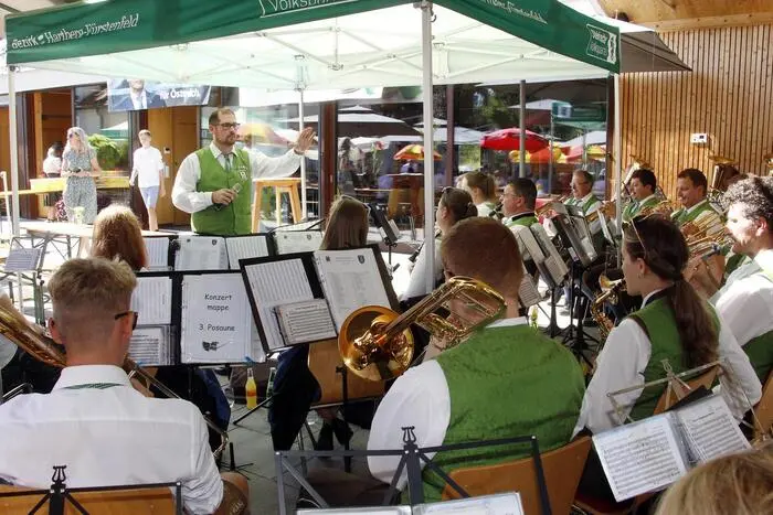 Für beste musikalische Umrahmung sorgte der Musikverein Bad Blumau unter der Leitung von Kapellmeister Benedikt Fleischhacker.
