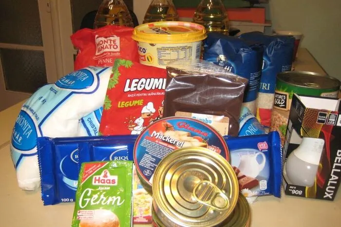 Die mit Spenden aus Hartberg finanzierten Pakete enthalten Lebensmittel für die Weihnachtsfeiertage.