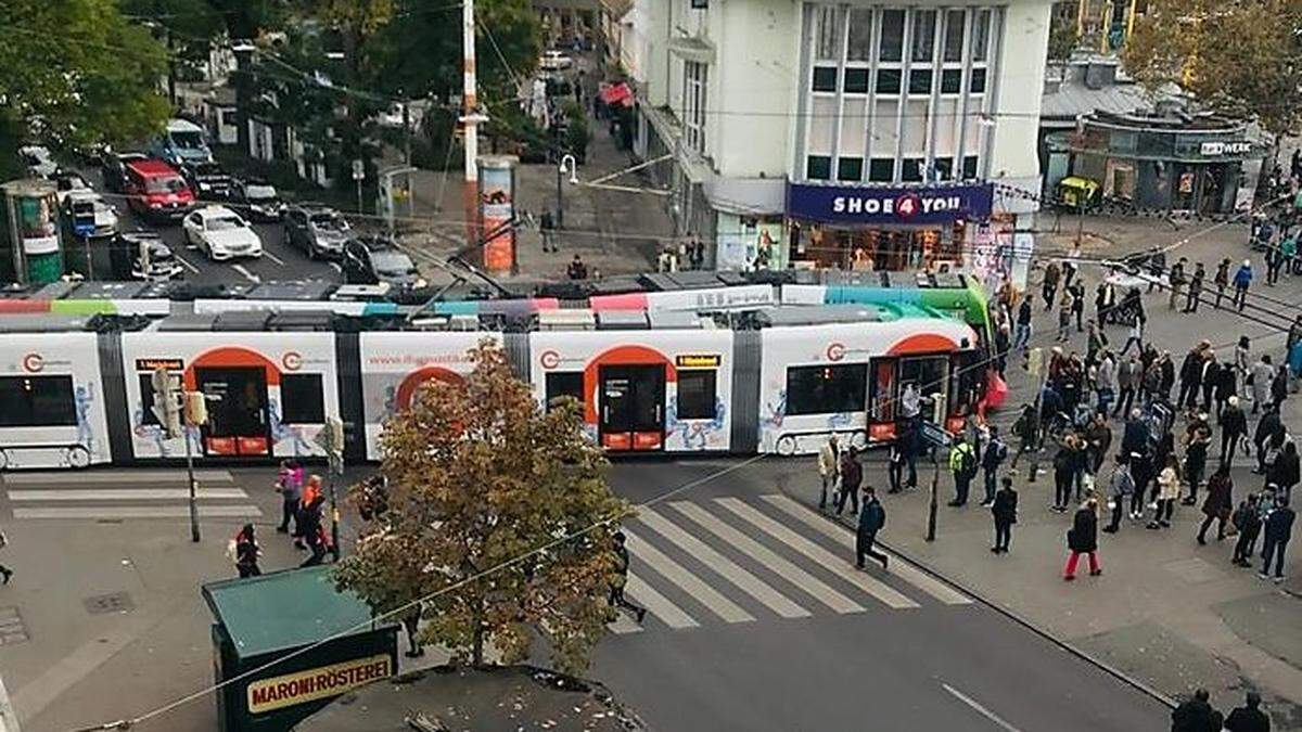 Die Unfallstelle am Opernring