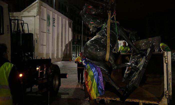 Der nächtliche Abtransport 