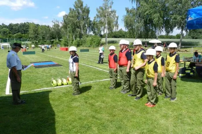 Ebenfalls sehr stark vertreten war die Feuerwehrjugend 1 mit insgesamt 70 Durchgängen beim Bewerbsspiel in Bronze und Silber.
