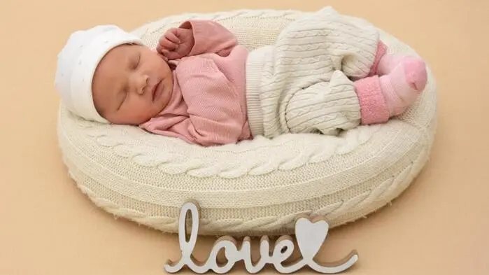 Liva | Kaum erwarten konnten Leon und Lara die Geburt ihrer Schwester Liva. Die süße Maus wurde am 20. April mit einer Größe von 51 cm und einem Gewicht von 3515 g geboren. Daheim in Kötschach ist damit das Familienglück von Janine Zellhofer und Martin Krieber perfekt. 