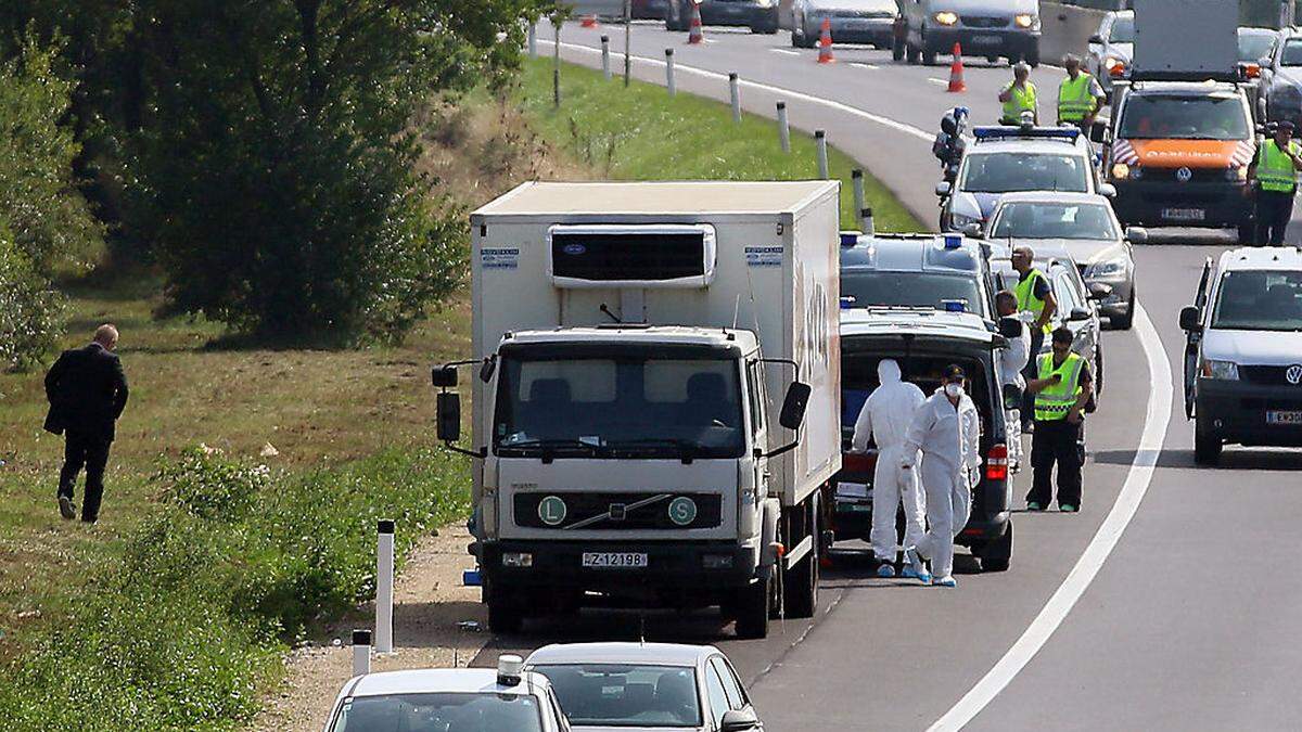 71 tote Flüchtlinge fanden Ermittler in dem Lkw