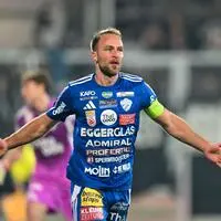 Tobias Kainz bleibt Hartberg treu