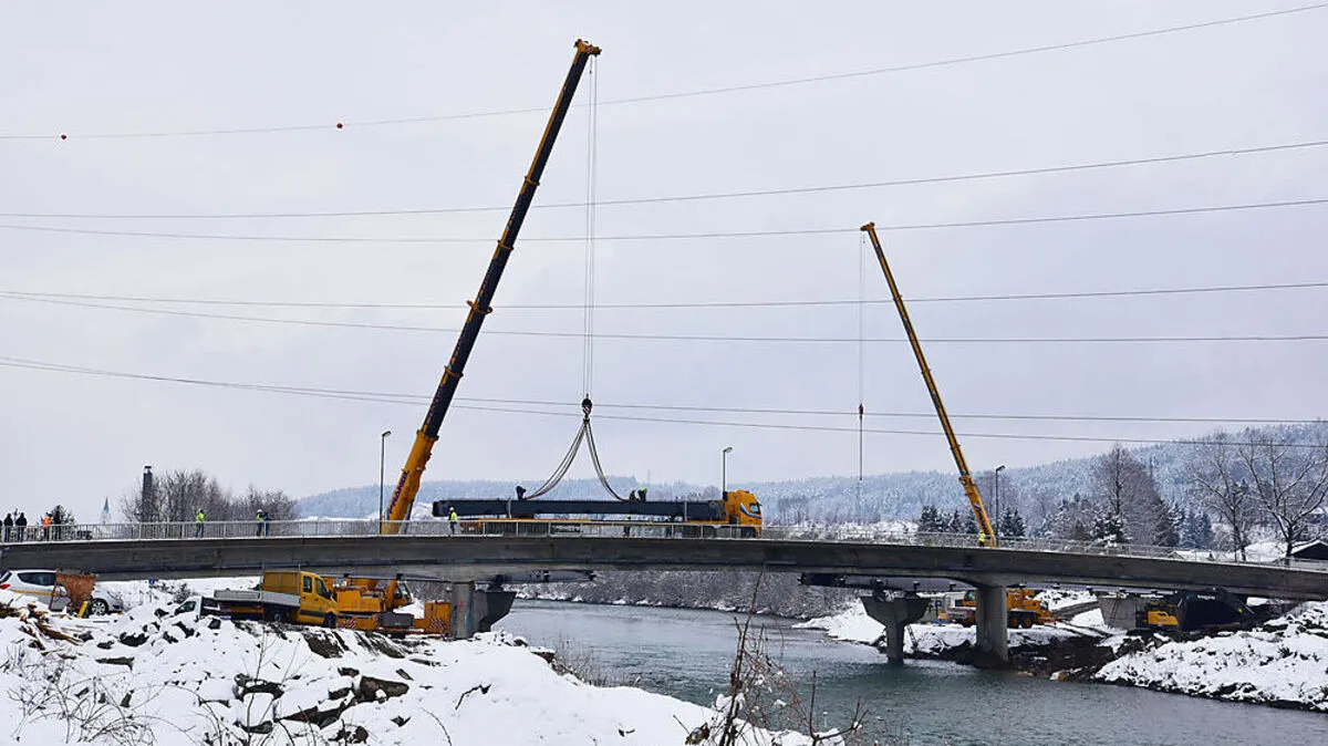 Der Bau der neuen Brücke schreitet voran