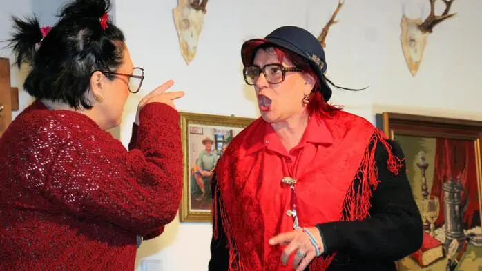 Nach langer und intensiver Probenarbeit feierte die Theatergruppe Lipizzanerheimat am vergangenen Wochenende im Saal des Restaurant & Diner Pizzburg in Söding-St. Johann eine fulminante Premiere.