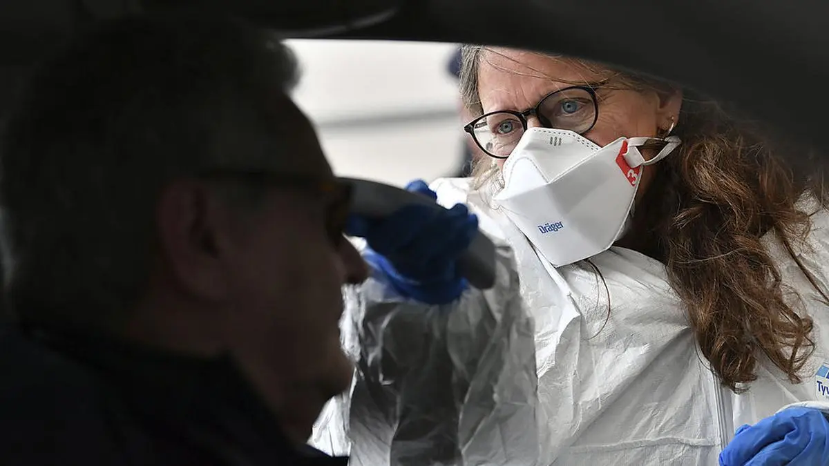 Über 10.500 Menschen sind in Österreich positiv auf das Virus getestet worden