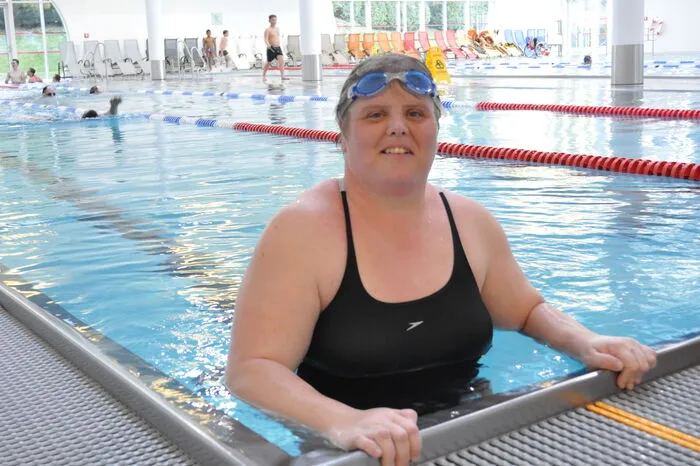 Andrea Guggenberger hat in ihrer sportlichen Karriere schon viele Erfolge im Schwimmen gefeiert.
