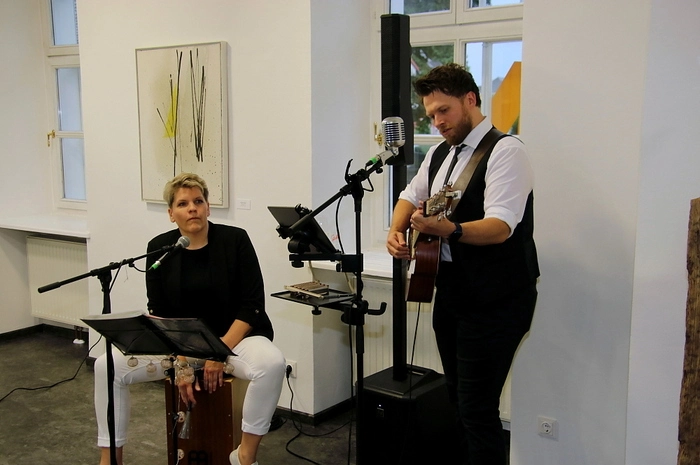 Für den musikalischen Genuss sorgte das Duo „The Easy Way“.