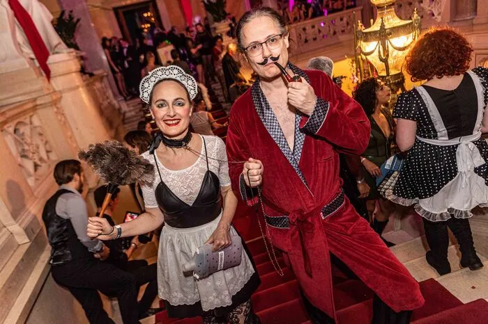 Klicken Sie sich durch die Fotos vom wohl schrägsten Grazer Ball.