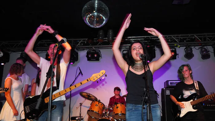 Am Freitag startete das zweitägige Abschlusskonzert zum Sommersemesterschluss der Klagenfurter New School Of Rock im Club Stereo.