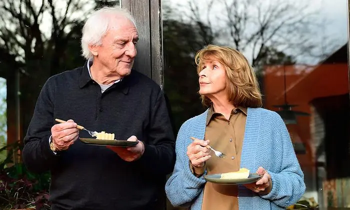 Jetzt im Kino: Günther Maria Halmer und Senta Berger in "Weißt du noch?"