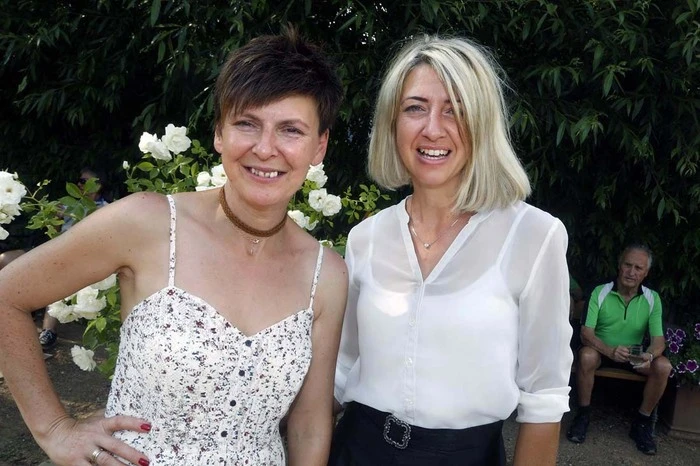 Die beiden bezaubernden "Kräuterhexen" Manuela Schweinzer und Gerlinde Rath...      