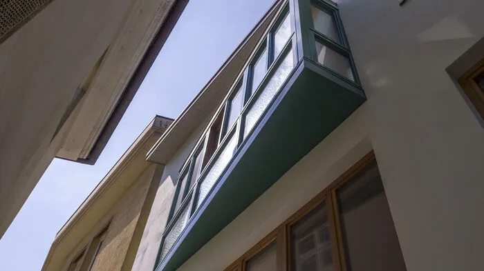 Der Neubau schließt die Baulücke.