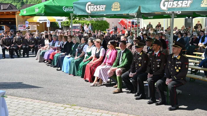 120 Jahre Freiwillige Feuerwehr Wald am Schoberpass gab es am Samstag zu feiern - das passierte mit einem großen Fest, Frühschoppen und einer feierlichen Fahrzeugsegnung.