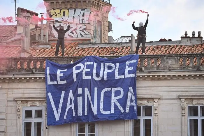 Die Schüler in Frankreich fordern bei ihren seit Mitte September andauernden Protesten mehr Lehrkräfte, kleinere Klassen und eine bessere Ausstattung. 