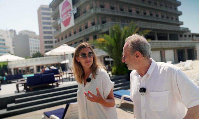 Roupetz mit dem Besitzer des "Saint Georges", des einst prächtigsten Hotels an der Corniche, in dem ihr Großvater als Barbier gearbeitet hat.