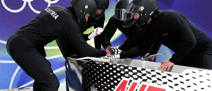 Jakob Mandlbauer und sein Team in der Startvorbereitung. Künftig könnte es für sie „sicherer“ werden
