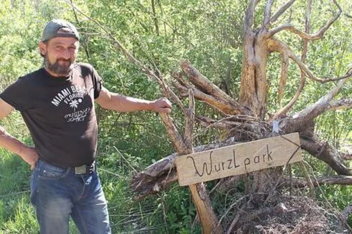 Laut einem Bescheid muss der Knittelfelder Charly Pichler den „Wurzlpark“ in Spielberg bis Ende des Monats räumen.