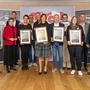 Landtagsabgeordneter Martin Mayerl, Bezirksobfrau Michaela Hysek-Unterweger (WKO), Matthias Pöschl (GF Agrarmarketing Tirol) und Landeshauptmannstellvertreter Josef Geisler freuten sich mit den ausgezeichneten Betrieben des Bezirkes Lienz