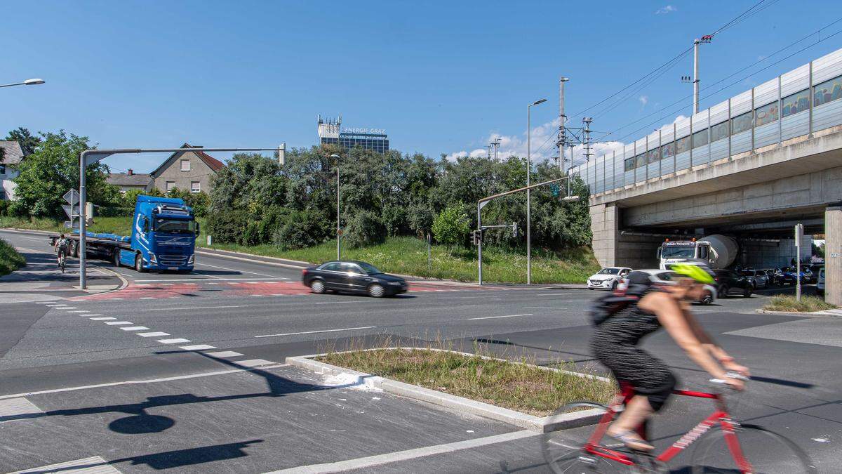 Gleich zwei Unfälle beim Rechtsabbiegen: die Kreuzung Wetzelsdorfer Straße /Kärntner Straße 