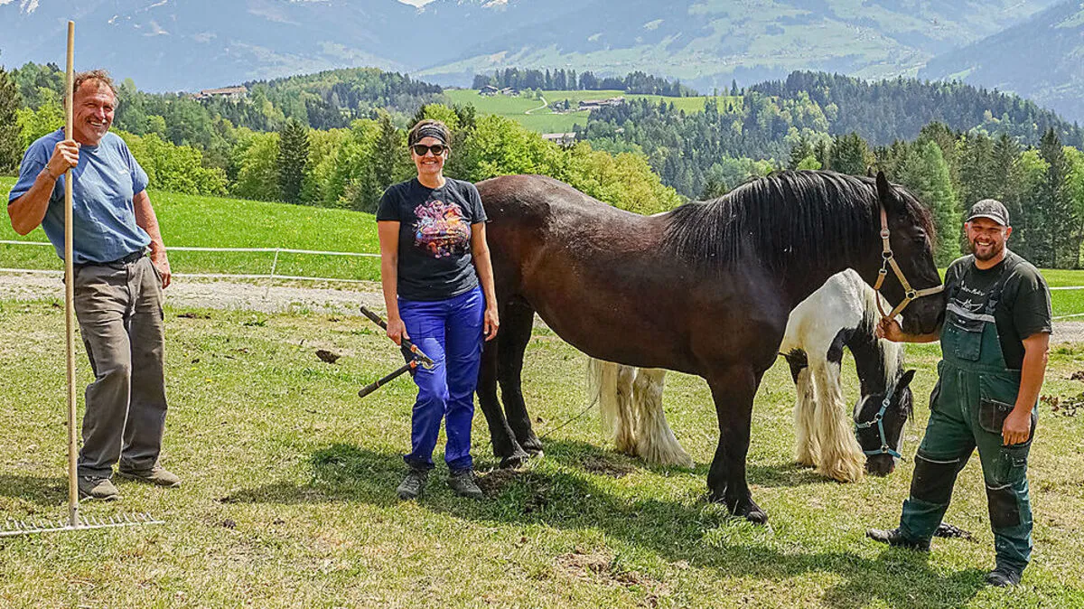 Gabriele Czerny half freiwillig am Bauernhof mit und das machte sie glücklich 