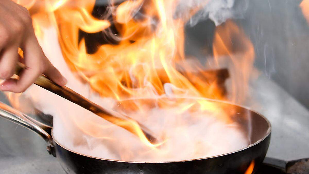 In Pinkafeld fing Öl am Herd Feuer