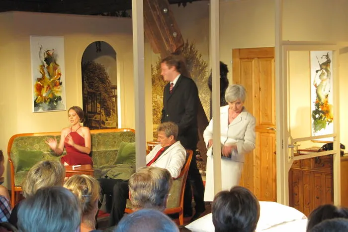 Am Samstagabend feierte das Stück "Otello darf nicht platzen" des Albecker Sommertheaters Premiere.