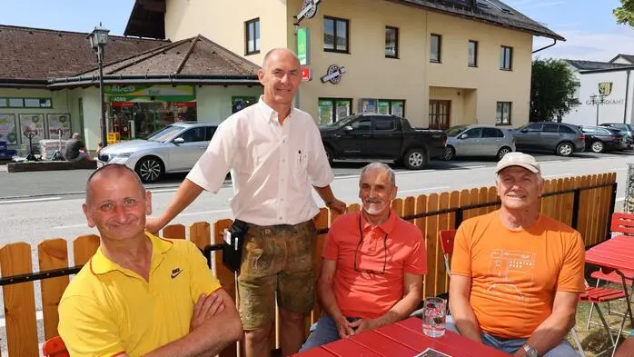Neueröffnungsfeier im ehemaligen Gasthaus Schimpl. Klicken Sie sich durch die Bilder!