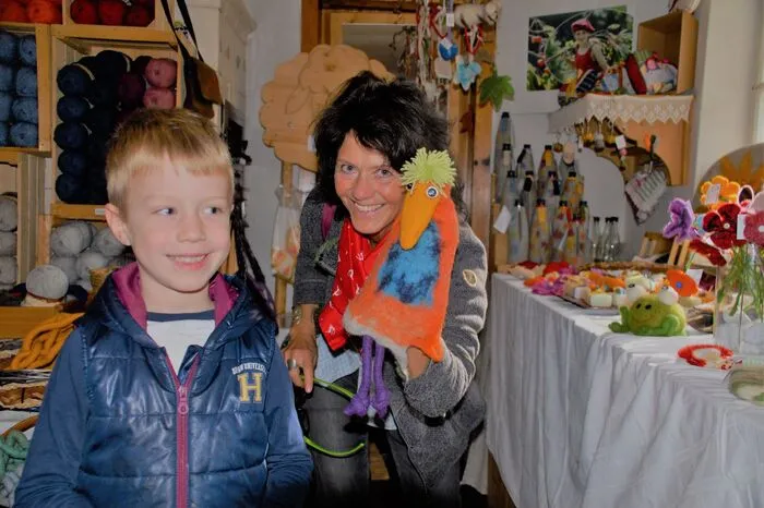 Die alljährliche Herbstausstellung lockte zahlreiche Besucherinnen und Besucher an.