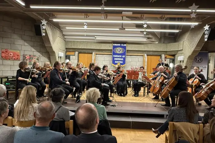 Zwischen feierlichen Barockwerken von Händel und Bach spannte sich ein Bogen über romantische Klangwelten von Max Reger und Antonín Dvořák bis hin zu zwei Publikumsfavoriten aus Andrew Lloyd Webbers „Phantom der Oper“.