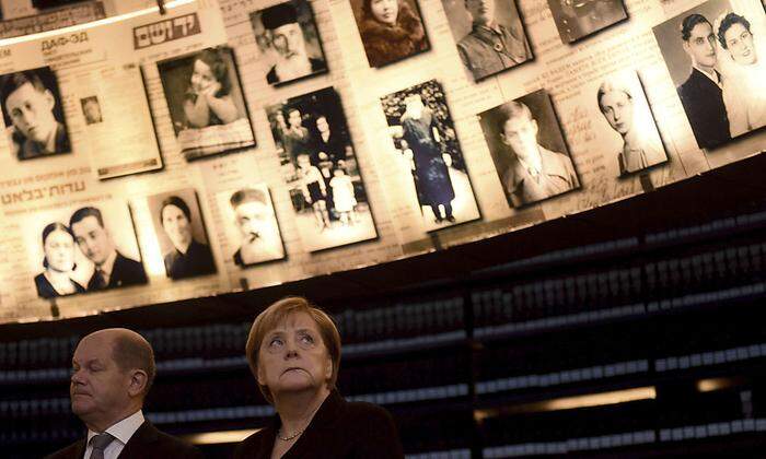 Merkel besuchte auch die Holocaust-Gedenkstätte Yad Vashem 