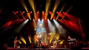 Sommer-Open-Air in Fürstenfeld: Volles Haus mit Rainhard Fendrich.