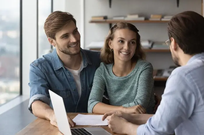 Ihr Rechtsanwalt oder Ihre Rechtsanwältin steht Ihnen mit Ihrem umfassenden Wissen zur Seite