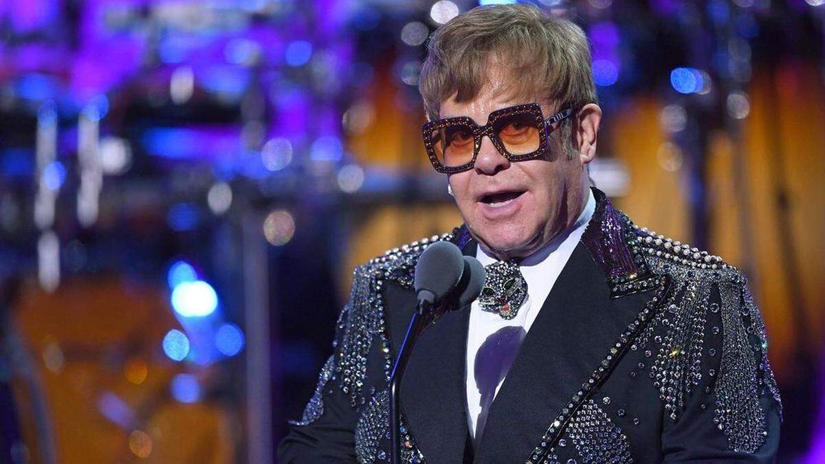 In der britischen Hitparade wieder ganz oben auf, aber genervt vom Brexit: Sir Elton John	 