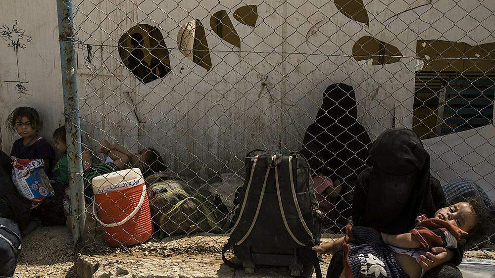 Die Tochter befindet sich im Gefangenenlager Al-Hol im Nordosten Syriens 
